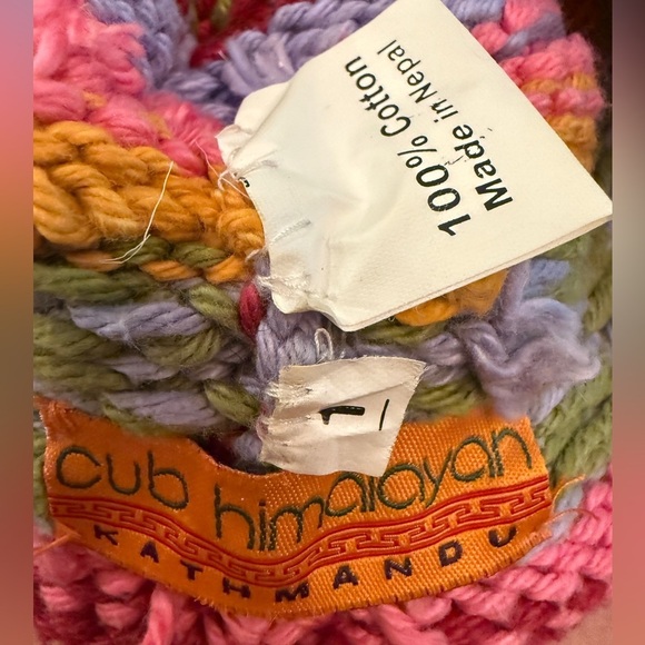 Pink and Green Layered Crochet Hat w Scalloped Edges 100% Cotton Made in Nepal - Picture 2 of 4